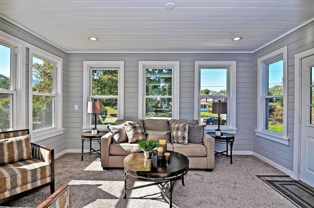 Charming Cottage Historic Falmouth Cape Cod Near Beach And Downtown 2Br 1Bath Deck Exterior foto